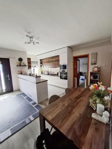 Eladó családi ház, Taszáron 66.5 M Ft, 4 szobás