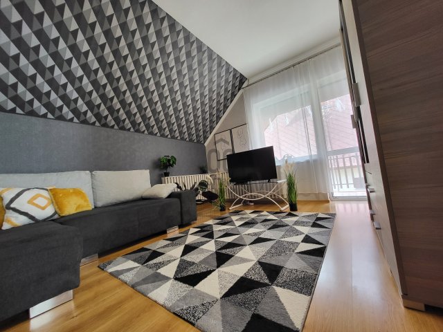 Eladó családi ház, Gyöngyöshalászon 56.9 M Ft, 6 szobás