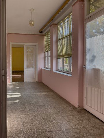 Eladó családi ház, Baján 23.5 M Ft, 3 szobás