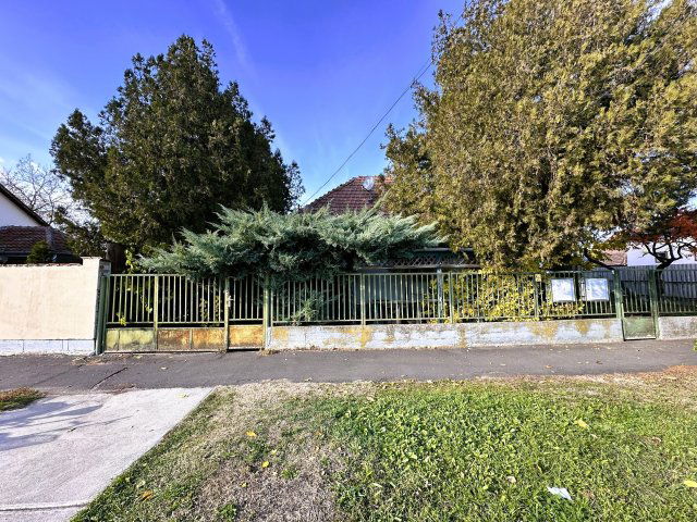 Eladó családi ház, Dobozon 14.9 M Ft, 2 szobás