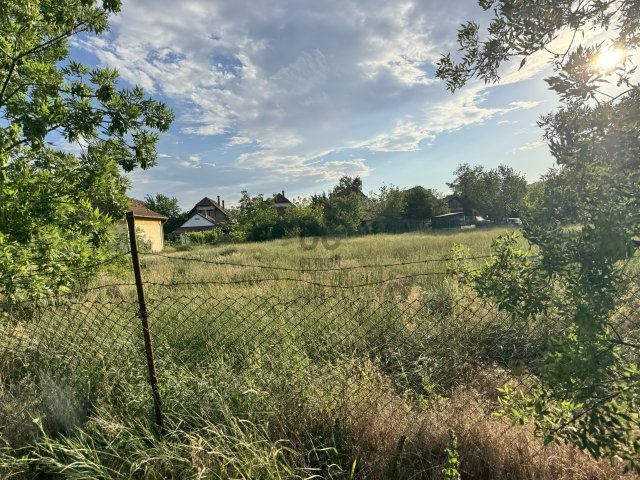 Eladó telek, Szolnokon 12 M Ft / költözzbe.hu