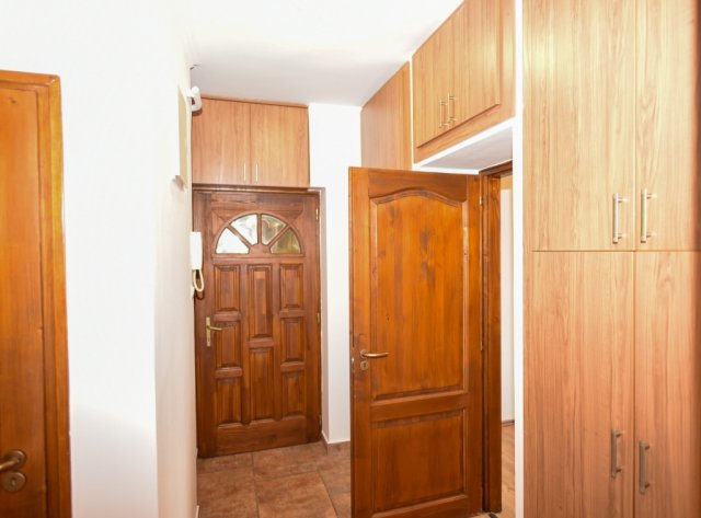 Eladó téglalakás, Veszprémben 69.9 M Ft, 1+2 szobás