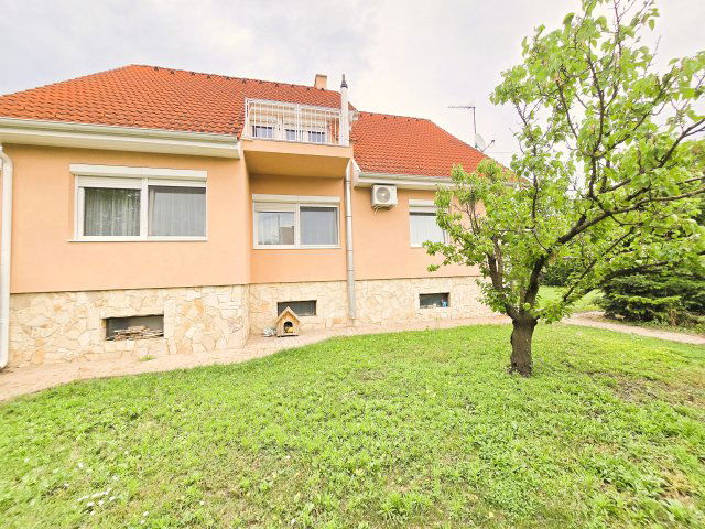 Eladó családi ház, Dunavarsányban 127 M Ft, 6 szobás
