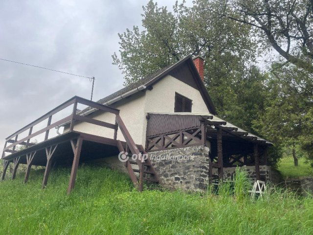 Eladó telek, Kapolcson 25 M Ft / költözzbe.hu