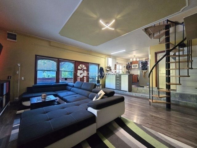 Eladó családi ház, Pécelen 72 M Ft, 3 szobás