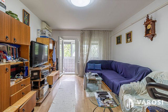 Eladó panellakás, Szegeden 52 M Ft, 3 szobás