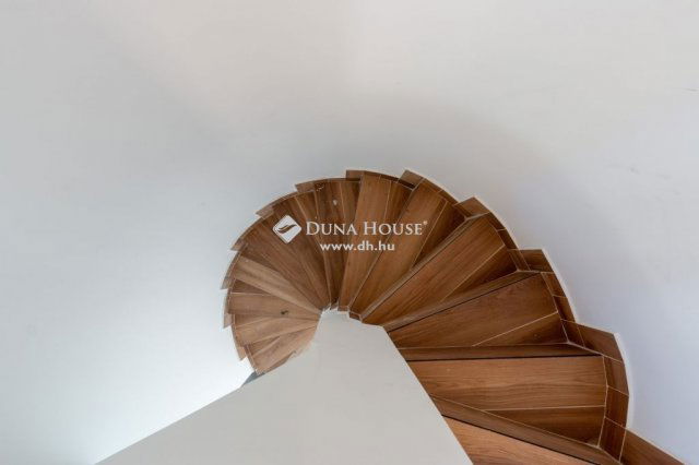 Eladó családi ház, Budapesten, XII. kerületben 825 M Ft