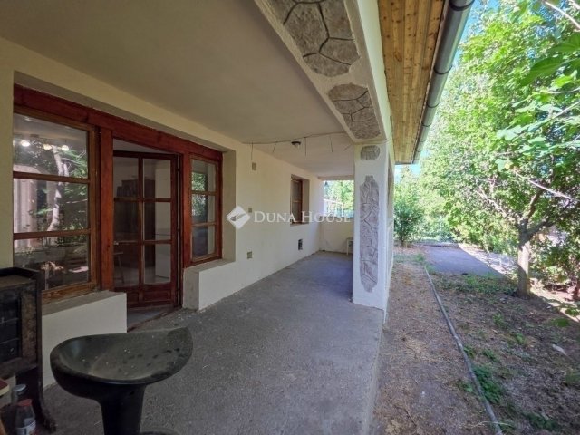 Eladó ikerház, Velencén 84.9 M Ft, 4 szobás