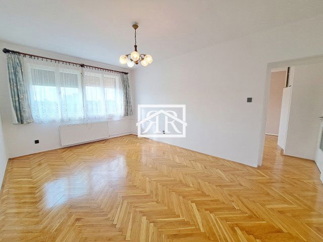 Kiadó téglalakás, albérlet, Szegeden, Juhász Gyula utcában