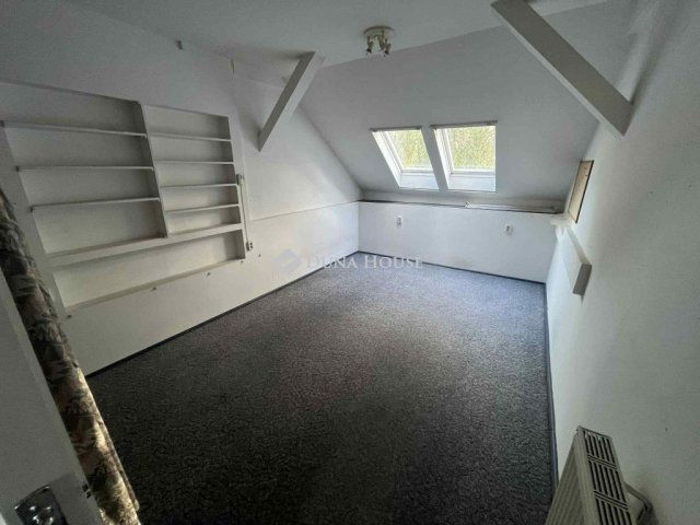 Eladó családi ház, Kecskeméten 89.9 M Ft, 6 szobás