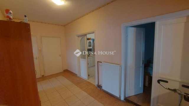 Eladó családi ház, Turán 45 M Ft, 3 szobás