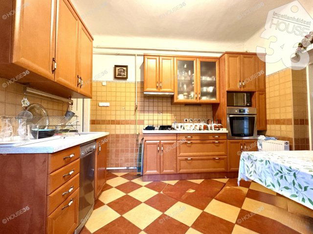 Eladó családi ház, Csongrádon 45 M Ft, 4 szobás