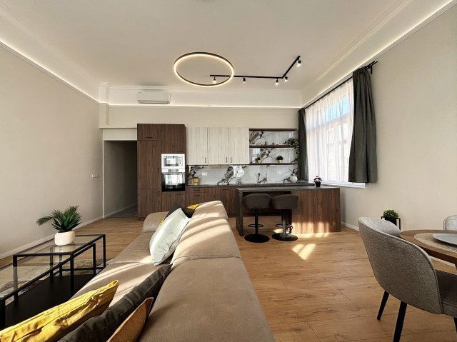 Eladó téglalakás, Budapesten, VII. kerületben, Rózsa utcában