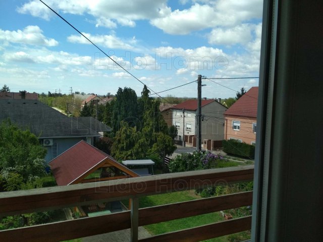 Eladó téglalakás, Székesfehérvárott 79.9 M Ft, 5 szobás