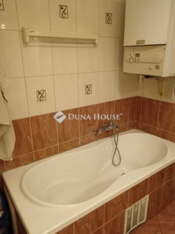 Eladó téglalakás, Budapesten, V. kerületben 105.5 M Ft, 2 szobás