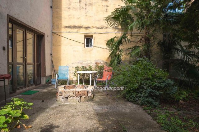 Eladó családi ház, Székesfehérvárott 149.9 M Ft, 5 szobás