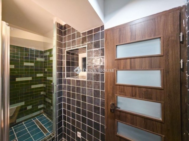 Eladó téglalakás, Budapesten, VIII. kerületben 54.9 M Ft