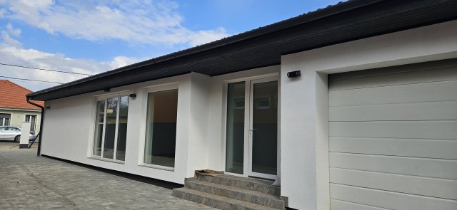 Eladó ikerház, Debrecenben 110 M Ft, 4 szobás