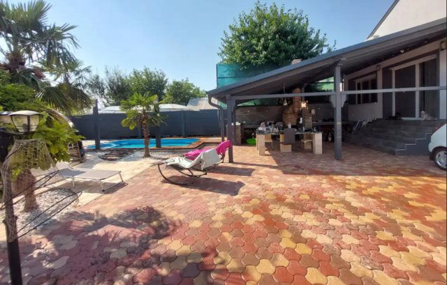 Eladó családi ház, Bükön 113.9 M Ft, 4 szobás