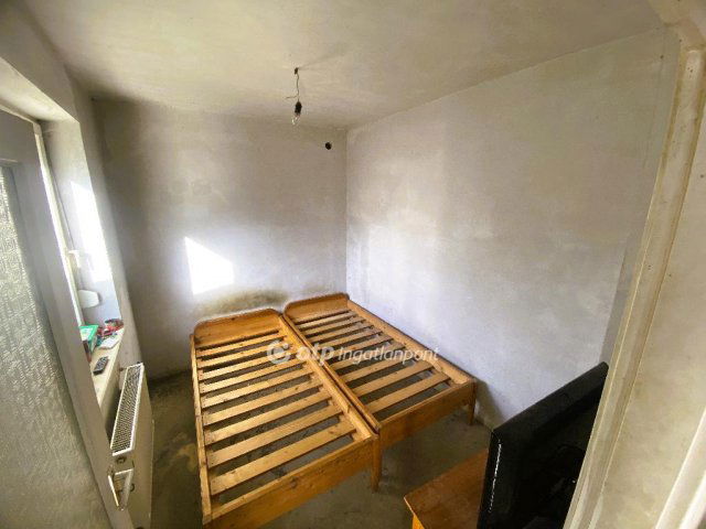 Eladó családi ház, Kisújszálláson 25 M Ft, 3+1 szobás