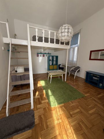 Eladó téglalakás, VIII. kerületben, Szeszgyár utcában