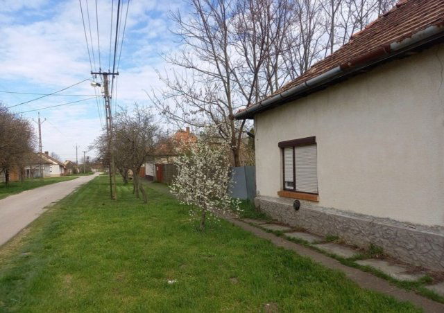 Eladó családi ház, Kétegyházán, Csabai utcában 2.3 M Ft