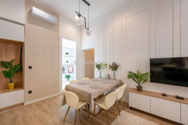 Eladó téglalakás, Budapesten, VII. kerületben 119.9 M Ft