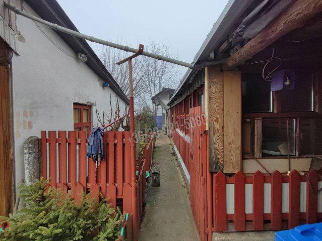 Eladó családi ház, Kartalon 64.9 M Ft, 3+1 szobás