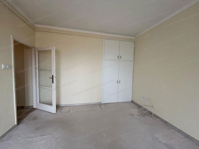 Kiadó téglalakás, albérlet, Oroszlányban 150 E Ft / hó