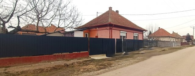 Eladó családi ház, Polgáron 43.49 M Ft, 2+1 szobás