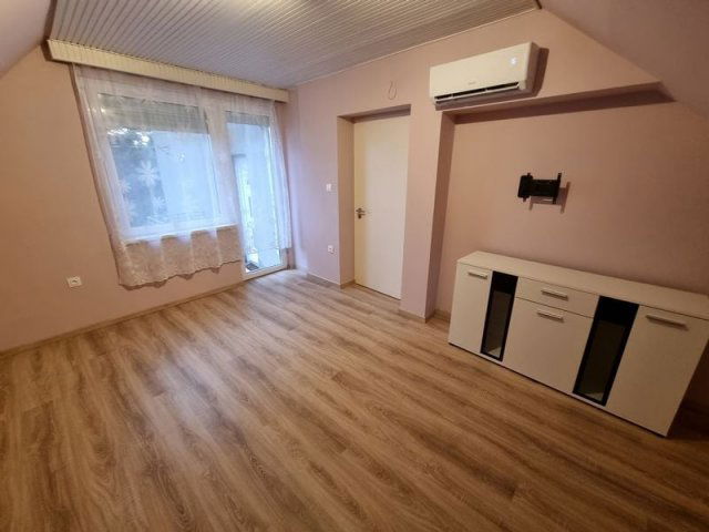Kiadó téglalakás, albérlet, Érden 280 E Ft / hó, 3 szobás