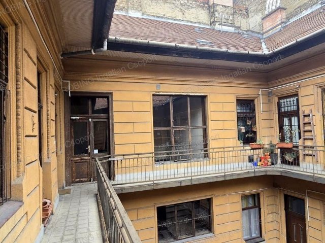 Eladó téglalakás, VII. kerületben, Wesselényi utcában