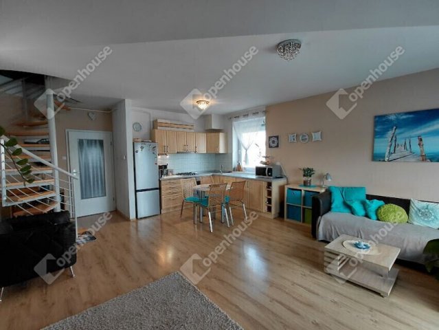 Eladó téglalakás, Győrött 75.7 M Ft, 3 szobás