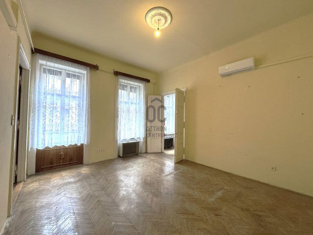 Eladó téglalakás, Budapesten, XIV. kerületben 82.5 M Ft