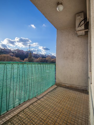 Eladó téglalakás, Budapesten, I. kerületben, Dózsa György téren