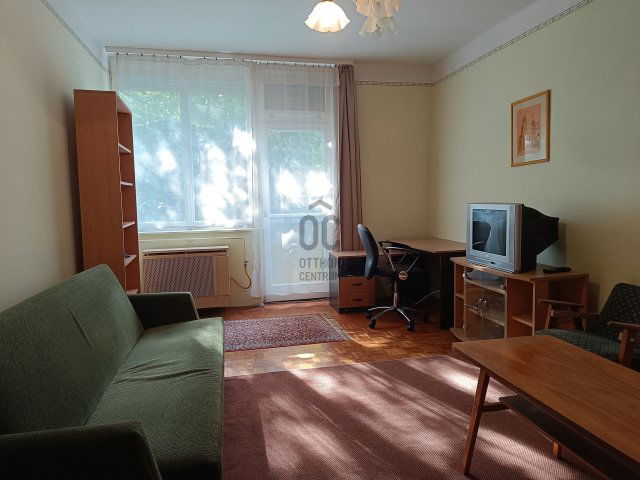 Kiadó téglalakás, albérlet, Debrecenben, Füredi úton, 2 szobás