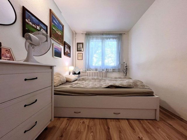 Eladó panellakás, Veszprémben 64 M Ft, 3+1 szobás