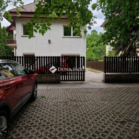 Eladó családi ház, Budapesten, XIV. kerületben 220.8 M Ft