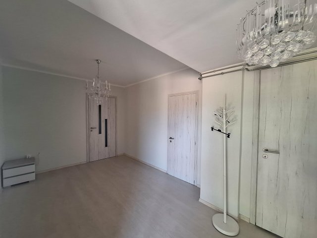 Eladó családi ház, Szolnokon 87 M Ft, 3+1 szobás