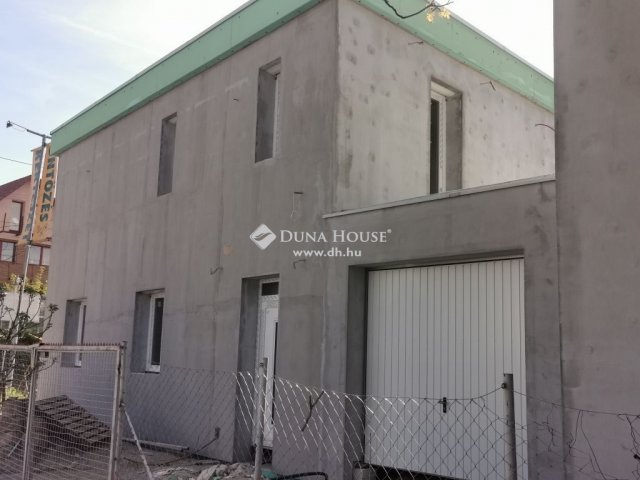 Eladó sorház, Érden 116 M Ft, 4 szobás / költözzbe.hu