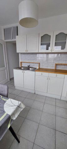 Kiadó panellakás, albérlet, Debrecenben, Derék utcában