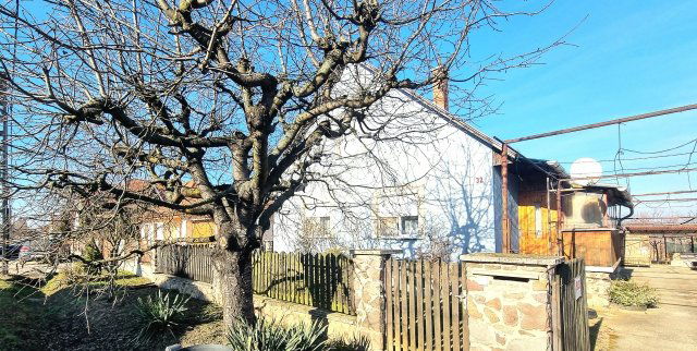 Eladó családi ház, Bernecebarátiban 47 M Ft, 4 szobás