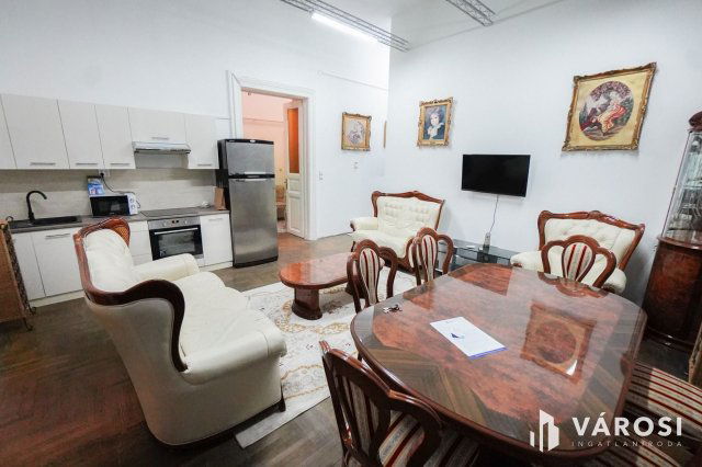 Kiadó téglalakás, albérlet, Budapesten, V. kerületben, 5 szobás