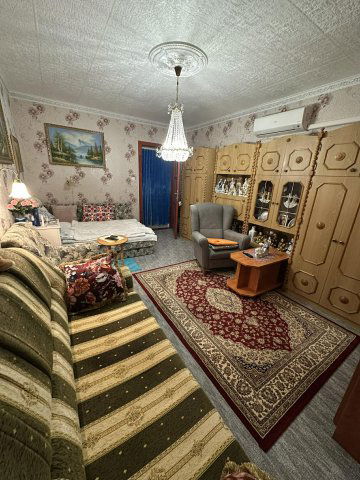 Eladó panellakás, Komlón, Körtvélyes utcában 28.9 M Ft