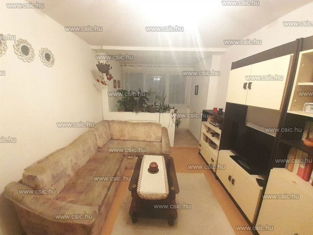 Eladó panellakás, Budapesten, III. kerületben 83.9 M Ft, 3 szobás