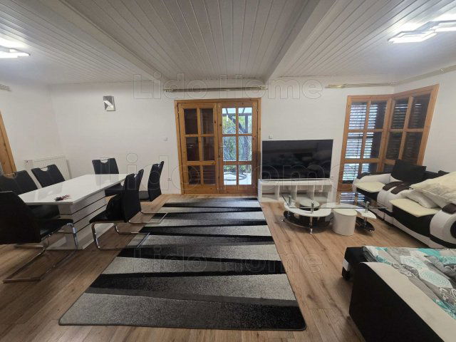 Eladó családi ház, Balatonlelleén 145.89 M Ft, 6+1 szobás