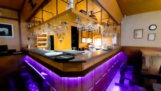 Eladó hotel, Monorierdőn 364.9 M Ft, 8 szobás