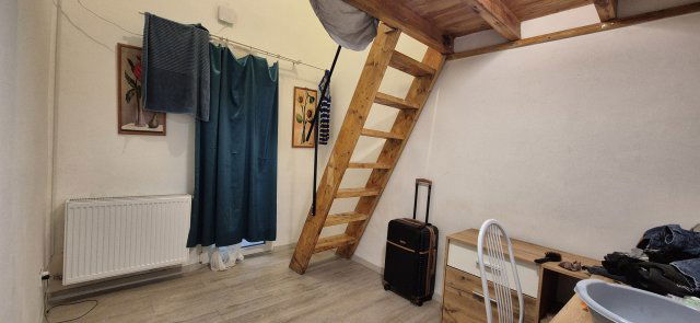 Eladó téglalakás, Budapesten, VI. kerületben 66.9 M Ft