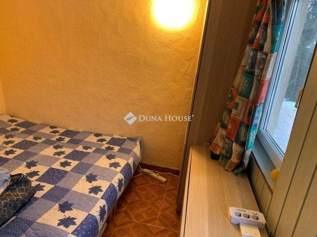 Eladó nyaraló, Velencén 39.9 M Ft, 2 szobás