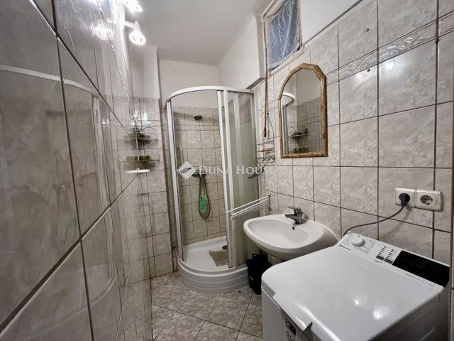 Eladó családi ház, Mecseknádasdon 28 M Ft, 3 szobás